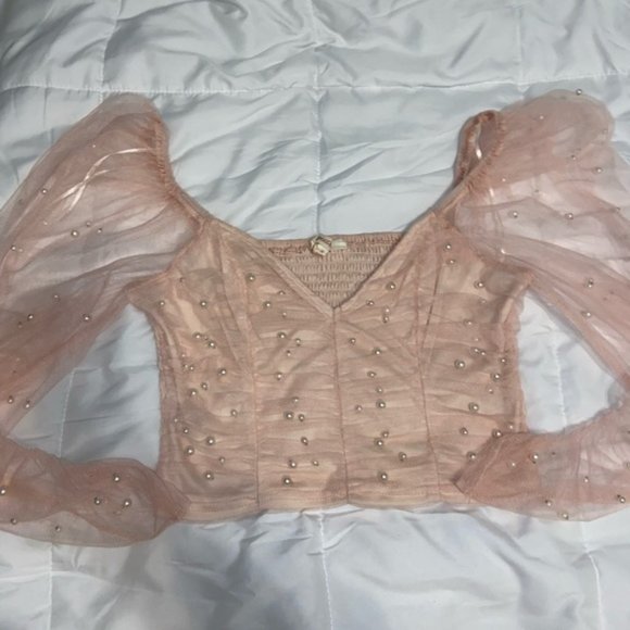 Cropped shirt with mesh sleeves and pearls - Picture 1 of 2